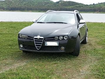Alfa Romeo 159 station wagon distinctive jtdm