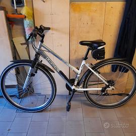 Bicicletta Decathlon Rochrider 26" accessoriata