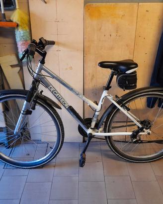 Bicicletta Decathlon Rochrider 26" accessoriata