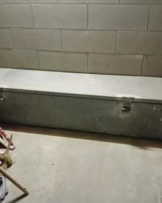 Cassone  porta  attrezzi per autocarro