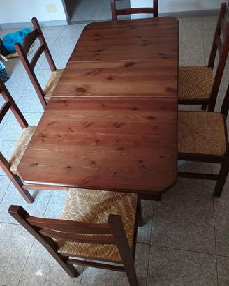 tavolo con sei sedie