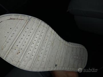 scarpe geox marrone e skechers nere