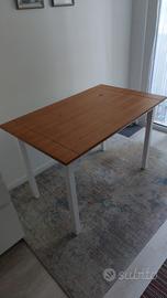 Tavolo in legno