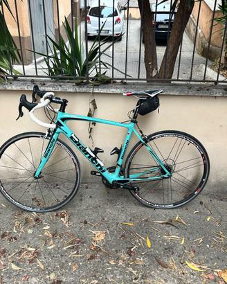 Bici da corsa Bianchi Intenso Full Carbon - Gruppo