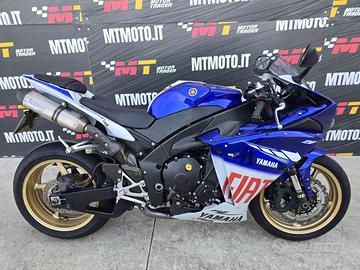 YAMAHA YZF R1 Big Bang FIAT Video 360