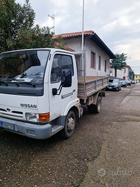 Nissan cabstar 110 leggere descrizione