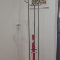 Attaccapanni portaombrelli, in ferro e legno