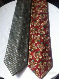 Cravatte Valentino vintage-condizioni eccellenti