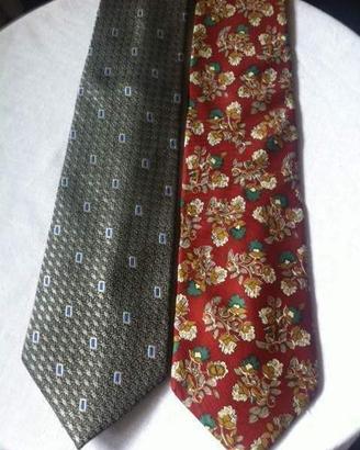 Cravatte Valentino vintage-condizioni eccellenti