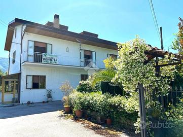 4 LOCALI A SAN MICHELE DI SERINO