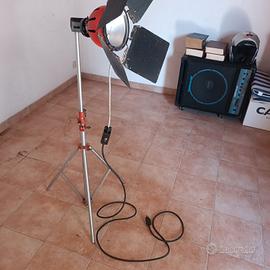 lampada riflettore studio fotografico