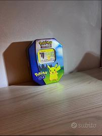 Lotto carte Pokèmon GO + Tin Metallica Pikachu