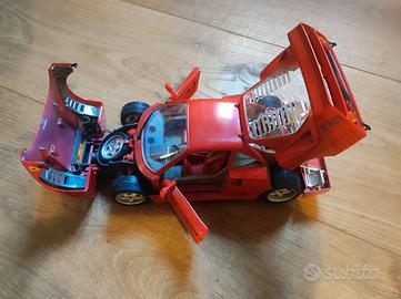 Ferrari F40 Bburago 1/18 - Vintage Made in Italy