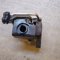 Pompa e vaschetta Servosterzo PSA