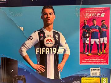 Playstation 4 PRO + joystick