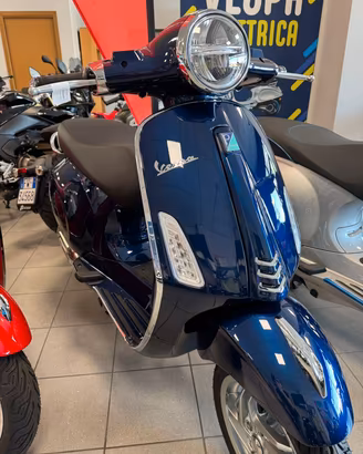 Vespa Primavera 50 MY26 BLU DISPONIBILI