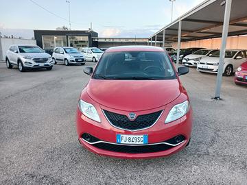 Lancia Ypsilon 1.2 69 CV 5 porte Silver