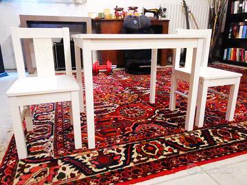 Tavolo per bambini IKEA e sedie