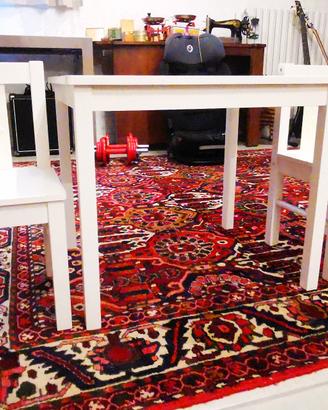 Tavolo per bambini IKEA e sedie