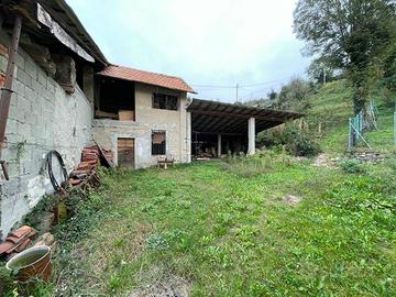 Rustico / Casale di 170 m² con più di 5 locali a G