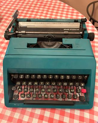 Macchina da scrivere Olivetti Studio 45