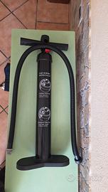 pompa manuale canotto 
