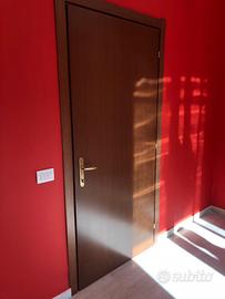 10 porte di cui 1 porta a scrigno