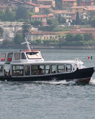 MOTOSCAFO per trasporto persone