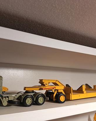 Camion Man Conrad 1:50 .