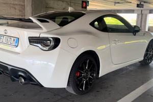 TOYOTA GT86 versione RACING EDITION