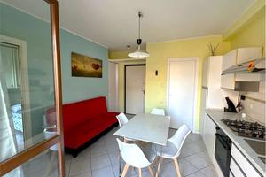 GRAZIOSO BILOCALE ARREDATO in ZONA CENTRALISSIMA