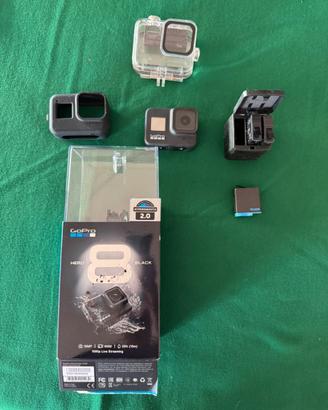 GoPro HERO8 Black + accessori vari e 4 batterie
