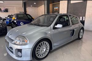 Renault Clio 3.0 V6 24V #6567