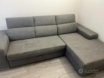 DIVANO 3 POSTI CON PENISOLA ECOPELLE GRIGIO