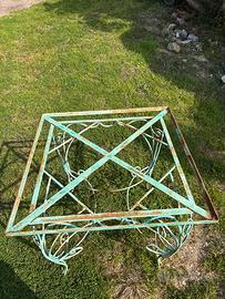 Tavolo in ferro battuto