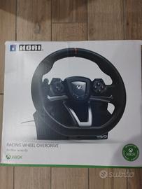 Volante Hori per Xbox One, Series S/X, PC.