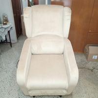 Poltrona motorizzata relax in tessuto beige