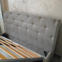 Lettiera matrimoniale con testiera e contenitore 