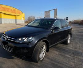 VOLKSWAGEN Touareg - 2013