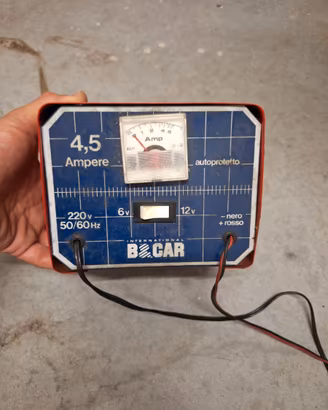 Caricabatterie B.International 6V / 12V – 4,5 A