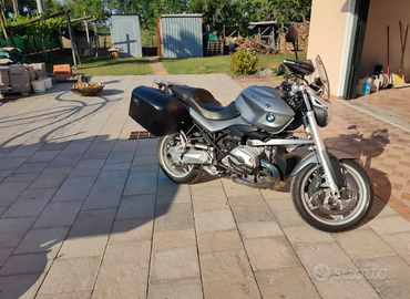 Moto BMW R1200R