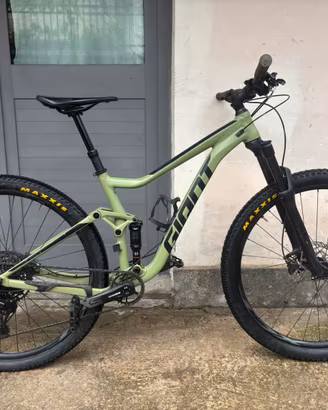 MTB GIANT Stance