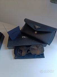 Occhiali Prada