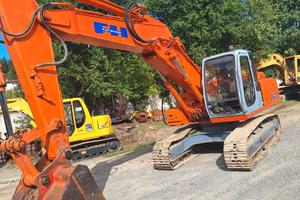 Escavatore Fiat Hitachi EX 215