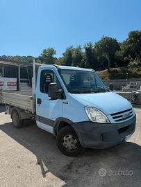 Iveco Daily con ribaltabile
