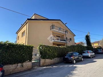 4 LOCALI A AVEZZANO