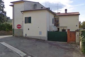 Abitazionebitazione singola con terreno.e