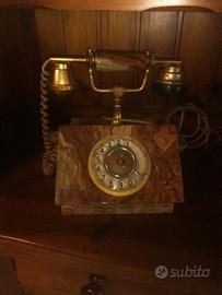 Telefono d’epoca in marmo