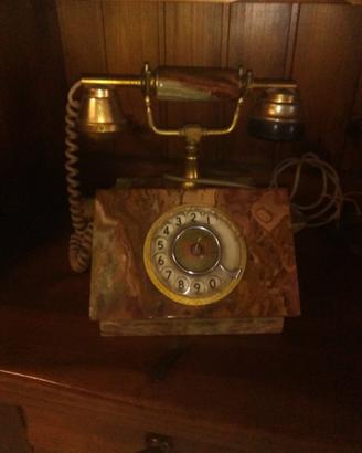 Telefono d’epoca in marmo