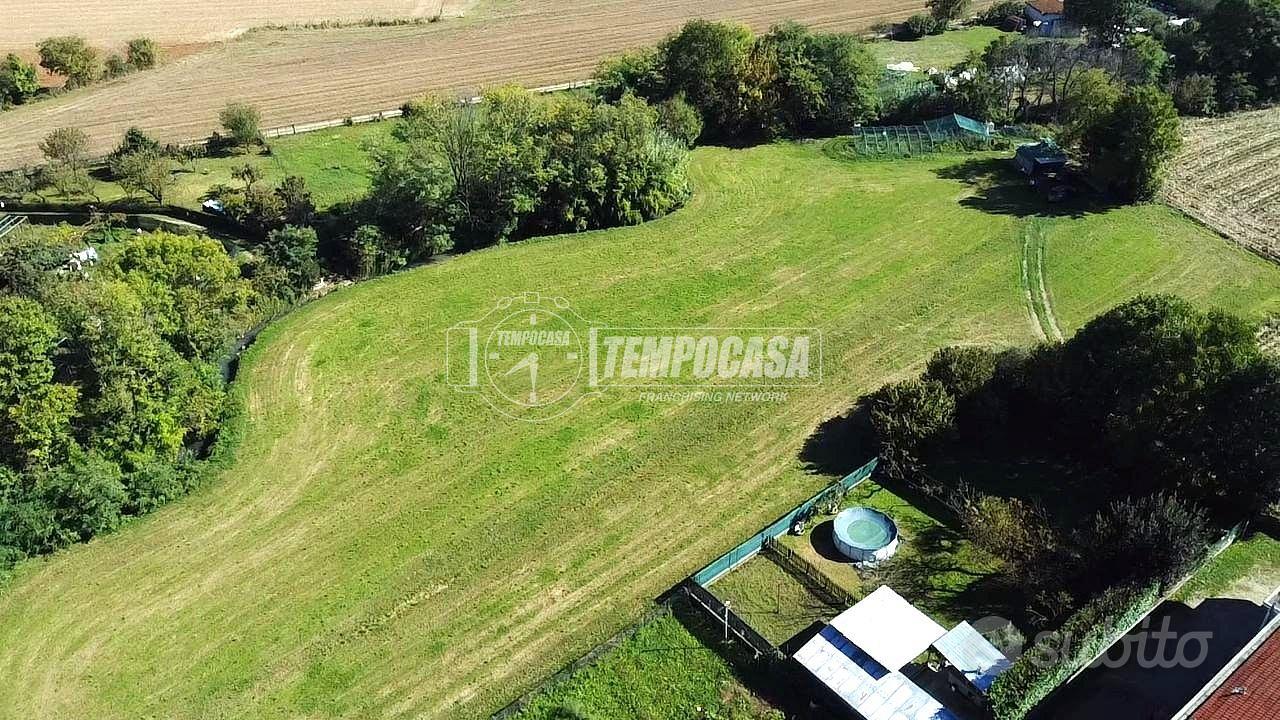 TERRENO AGRICOLO PIANEGGIANTE - Vista 2